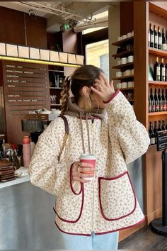 Cold Ootd, White Quilted Jacket, Quilted Jacket Outfit, Upcycling Clothing, Fashion Mistakes, 10 Pounds, Looks Style, Winter Fashion Outfits