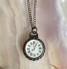 This antiqued vintage clock necklace is a classic that can be worn for any occasion! Please note that the clock is not a functional clock, but rather a flat charm. Clock Outfit, Shifting Visuals, Clock Necklace, Clock Ideas, Ideas Jewelry, Diy Clock, Vintage Clock, Jewelry Necklace, Jewelry Ideas