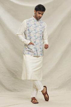 Multi color bundi with floral pattern. Paired with an inner cream kurta and pyjama. - Aza Fashions Pajama Pattern, Kurta Set For Men, Nehru Jackets, Vintage Floral Pattern, Kurta Set, Floral Vintage, Vintage Pattern, Aza Fashion, Full Sleeve