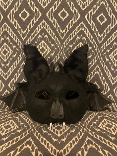 Lined Halloween bat mask Bat Therian, Bat Mask, Therian Mask, Halloween Bat, Halloween Bats, Adult Costumes, Bat, Beauty Book, Gender Neutral