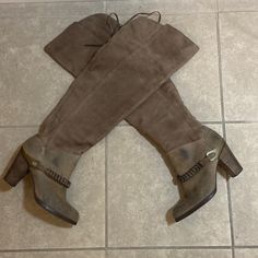 Wore Handful Of Times. Very Good Condition. Beside The Zipper Puller Was Replaced. See Pics For Details. Real Leather. Size 36. Est 3.25” Heels. Western Style Brown Heels For Fall, Brown Western Heels For Fall, Leather Western Heels For Fall, Western Leather Heels For Fall, Western Style Leather Heels For Fall, Western Brown Heels With Stacked Heel, Brown Western Heels With Almond Toe, Western Style Brown Leather Heels, Western Leather Heels With Round Toe