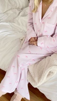 Girly, pyjamas, stripy, pink, bows, coquette, insta inspo,  summer, trandy, it girl, bed, blanket, cute design Luxe Pajamas, Pjs Aesthetic, Vintage Pjs, Amazon Loungewear, Girl Bed, Bows Coquette, Blanket Cute