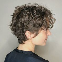 Blond Lob, Trendy We Fryzurach, Wavy Haircuts, Short Curly Haircuts, Haircuts For Wavy Hair, Haircuts For Curly Hair, Short Layered Haircuts, Short Wavy Hair, Curly Girl Hairstyles