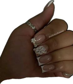 Short Glam Nails Rhinestones, White Frenchies Nails, Bling Acrylic Nails Short, Latina Nails, Quartz Nails, Designs For Short Nails, Colored Acrylic Nails, Amazing Nails