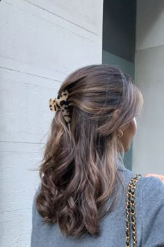 Hair Color For Light Skin And Brown Eyes, Color On Brunette Hair, Hair Length Inspiration, Brown Layers Medium, Brownlights Hair, Effortless Hairstyles Mid Length, Longer Than Shoulder Length Hair, Brunette Hair Inspo Color, Framing Pieces Hair