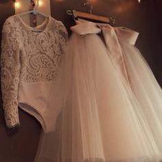 Cheap New Flower Girls Dresses For .. Ivory Tulle Skirt, Modest Evening Gowns, Two Piece Evening Dresses, Girls Pageant Gowns, Tea Length Prom Dress, Wedding Dress Black, Modest Formal Dresses, Tulle Ribbon, Long Tutu