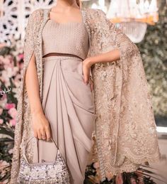 Party Saree, Boutique Designs, Sangeet Outfit, Mehndi Dress, Ethnic Suit, Pakistani Designer Clothes, Desi Wedding Dresses, Long Gown Design, Fashionable Saree Blouse Designs