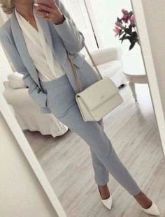 10 Business Attire Looks That Are Stylish - Society19 Work Outfits Frauen, Professional Attire, Office Attire, Casual Work Outfits, Looks Chic, Work Outfits Women