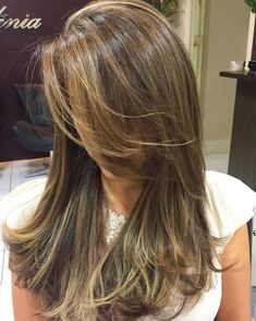 Brown Hair Looks, Brunette Hair With Highlights, Balayage Blonde, Brown Hair Balayage, Long Layered Haircuts, בר מצווה, Brown Blonde Hair, Haircut For Thick Hair