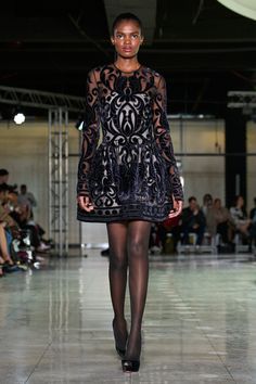 Jewel Neck Dress, Sleevless Dress, Naeem Khan, Dress With Long Sleeves, Jewel Neck, Fall 2024, Velvet Dress, Moda Operandi, Fashion News