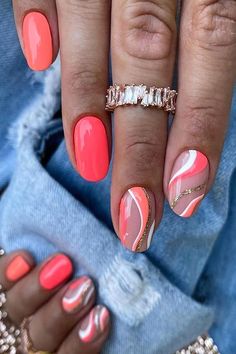 Top Round Nails Spring 2024 Trends: Fresh Designs & Pastel Hues Uñas Color Coral, Coral Nails With Design, Unghie Sfumate, Orange Nail, Nails Kit, Coral Nails, Her Nails, French Nail