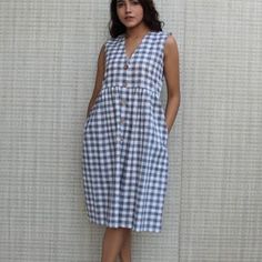 Linen Light Blue Checks Sleeveless Smock Dress OFFON CLOTHING - Etsy Philippines Sleeveless Gingham Dresses For Daywear, Sleeveless Gingham Dress With Buttons, Vintage Sleeveless Plaid Summer Dress, Blue Sleeveless Plaid Dress For Picnic, Sleeveless Blue Plaid Dress For Picnic, Cotton Sleeveless Plaid Sundress, Casual Sleeveless Plaid Dress For Daywear, Sleeveless Plaid Dress For Daywear, Linen Lights