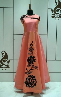 Pretty Suits, Desinger Dresses, Bollywood Dress, Long Gowns, Kanjivaram Silk Saree, Anarkali Suits, Colour Combination, Indian Designer, Indian Designer Wear