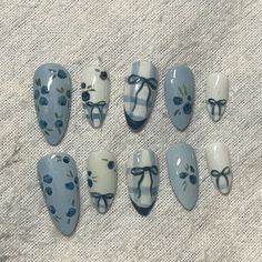 Cool Cute Nails, Manta Ray Nails, Kawaii Blue Nails, Regular Polish Nail Art, Bluey Inspired Nails, Korean Halloween Nails, Cute Nail Designs For Winter, Cool Nails Acrylic, Navy Nail Designs