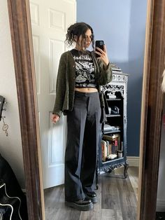 Dr Martens Pants Outfit, Black Cat Outfits Aesthetic, Wide Striped Pants Outfit, Worker Outfits Women, Dark Cozy Outfits, Rocker Fall Outfits, Grunge Everyday Outfit, Winter Outfit Pants, At Home Clothes Outfit