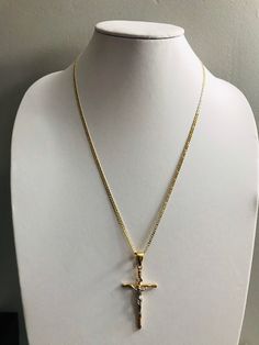 "18K GOLD FILLED CROSS NECKLACE . FOR GOOD LUCK,PROTECTION,HEALTH AND ANY KIND OF DIFFICULTY .22\" LONG CHAIN. PENDANT SIZE: 55 X 28 mm 18K GOLD FILLED CADENA DE CRUZ . PARA PROTECCION,BUENA SUERTE,SALUD Y PARA CUALQUIER CASO DIFICIL.22\" LARGO CADENA. TAMANO DEL DIJE: 55 X 28 mm" Cheap Gold Cross Necklace For Men, Gold Plated Crucifix Jewelry With Adjustable Chain, Gold Crucifix With Figaro Chain Jewelry, Gold Plated Crucifix Necklace Tarnish Resistant, Gold Plated Tarnish Resistant Crucifix Necklace, Gold 14k Gold-filled Curb Chain Jewelry, Gold-plated Tarnish-resistant Crucifix Necklace, Gold Plated Crucifix Necklace, Gold Cross Figaro Chain Necklace