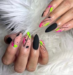 Acrylic Fill Ideas, Crazy Gel Nails, Neon Abstract Nails, Summer Abstract Nails, Nail Inspiration 2023, Nail Designs Neon, Summer Nails Designs 2023, Summer Nail Inspiration, Neon Nail Art Designs