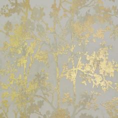 Shimmering Foliage Wallpaper by Antonina Vella for York Wallcoverings White And Gold Wallpaper, Foliage Wallpaper, Tapete Gold, Wallpaper Retro, York Wallpaper, Manhattan Comfort, York Wallcoverings, Metallic Wallpaper, A Wallpaper