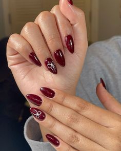 Maroon Nail Designs, Maroon Nail, Kutek Disney, Wine Nails, Maroon Nails, Cherry Wine, Cherry Nails, Nagel Tips, Red Nail Designs