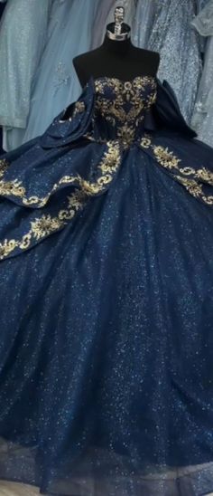 Dark Blue And Gold Quince Dress, Navy And Gold Quinceanera Dresses, Dark Navy Blue Quinceanera Dresses, Navy Blue 15 Dresses Quinceanera, Dark Blue And Gold Quinceanera Theme, Quinceanera Ideas Royal Blue, Periwinkle Quince