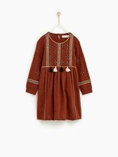 Long sleeve dress with a round neckline. Featuring button fastening in the back, coloured embroidery and tassel appliqués on the front . Preteen Clothing, Casual Wear Dress, Beautiful Dress Designs, Pakistani Dress Design, Zara Kids, Dresses Kids Girl, Kids Fashion Girl, Fashion Kids