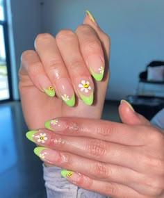 Lime Green Spring Nails, Lime Green Nails With Flowers, Lime Nail Designs, Lime Green Summer Nails, Lime Green Almond Nails, Green Lime Nails, Lime Nails Design, Lime Green Nail Designs, Lime Green Nails Design