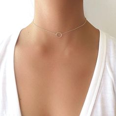 Circle Choker Necklace Short Silver Necklace, Hammered Silver Jewelry, Modern Silver Jewelry, Silver Necklace Simple, Silver Diamond Necklace, Fine Silver Jewelry, Diamond Jewelry Necklace, Silver Jewelry Design, Silver Choker