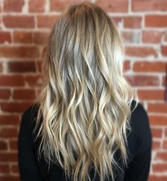 8 Best Blonde & Brunette Balayage Long Hairstyles 2021 Blonde Brunette Balayage, Bottle Blonde, Light Blonde Highlights