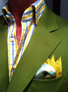 Green Suits, Gents Suits, Green Suit Men, Preppy Green, Men With Street Style, Gq Style, Chartreuse Green, Mens Attire, Green Suit