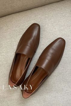 Lasaky - Premium Leather Derby Shoes with Cushioned Soles, Exuding Elegance and Timeless European-Korean Flair Flats Outfit, Dressing Style, Vintage European, Square Head, European Vintage, Pig Skin, Derby Shoes, Suede Heels, Natural Leather