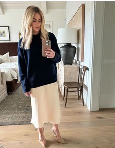 Shae Mcgee Outfits, Shea Mcgee Hair, Shae Mcgee Style, Mcgee Outfits, Mom Inspo, Mom Fits