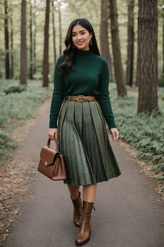 #outfit #outfitoftheday #outfitideas #outfits #outfitinspo #outfitsbacktoschool #outfitstyle #winteroutfit #y2koutfit #falloutfit Green Skirt Winter Outfit, Work Winter Outfits Women, Winter Midi Skirt Outfit, Skirt Outfit Winter, Midsize Fall Outfits, Green Outfits For Women, Fall Trends Outfits, Winter Skirt Outfit, Fashion Fail