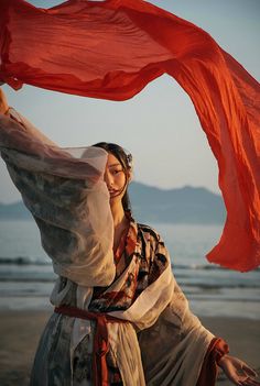 Tịnh Đ�ế Qi Gong, 인물 사진, Chinese Culture, Asian Style, Mulan, Photography Inspo, Editorial Photography, Ballerinas, Chinese Style