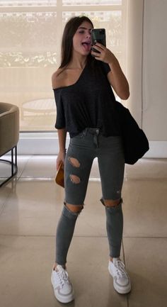 2016 Aesthetic Outfits, Bralettes Outfits Casual, 90’s Outfits, Bralette Outfit, Outfits 2016, Fall Fashion Outfits, College Outfits, Minimalist Outfit