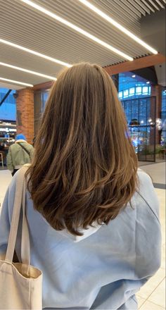 Haircut Selfie, Photo Hijab, Haircuts For Medium Length Hair, Brown Hair Inspo, Layered Haircuts For Medium Hair, Cute Hairstyle, Hairstyles For Layered Hair, Hijab Girl, Hair Stylies