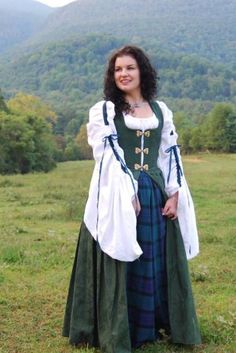 Irish Folk Dress, Irish Clothing Women, Scotland Traditional Dress, Scottish Traditional Clothing Women Highland, Irish Clothes Traditional, Ireland Traditional Dress, Scottish Traditional Clothing