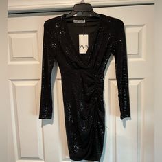 Nwt Zara Black Bling Wrap Dress Cocktail Party Wedding Formal Date-Night Sz Xs, Long Sleeves, Midi/Mini Pretty Black Sequin Like Bling Dress! Will Ship Right Away. Check Out My Other Designer Items. Wedding, Party, Office, Y2k Black Sequin Dress For Winter Date Night, Zara Mini Dress For Winter Party, Black Sequin Dress For Date Night In Winter, Zara Sequin Dress For Cocktail And Party Season, Zara Long Sleeve Dresses For Party Season, Zara Mini Dress For Date Night And Holiday, Zara Dresses For Holiday Night Out, Zara Mini Dress For Night Out In Winter, Zara Mini Dress For Dinner