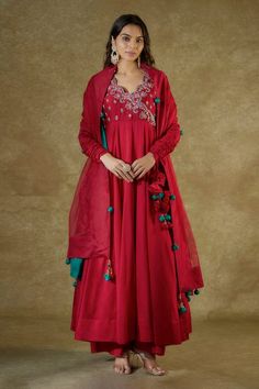 Buy Red Pure Handwoven Chanderi Hand Embroidered Anarkali Palazzo Set For Women by The Aarya Online at Aza Fashions. Anarkali With Palazzo, Churidar Sleeves, Red Anarkali, Kurta Palazzo Set, Silk Anarkali, Resham Work, Traditional Indian Outfits, Palazzo Set, Embroidered Bodice