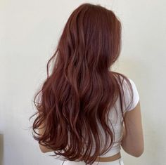 Red Hair Trending, Auburn Hair Color Cool Skin, Hair Colors On Asian Hair, Subtle Red Hair Color, Auburn Hair Girl Aesthetic, Long Red Layered Hair, Shay Mitchell Red Hair, Dark Auburn Brown Hair Color, Mocha Red Hair Color