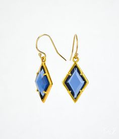 We're celebrating the month of September with beautiful Kyanite Quartz earrings! You can choose your favorite gemstone shape and size to fit your style. These earrings would make a great gift for birthdays or holidays, or if you just need a bit of vibrant dark blue in your jewelry fashion.The gemstones are listed in the following order:1. Large Teardrop - 18 x 25mm2. Medium Teardrop - 9 x 13mm3. Small Teardrop - 6 x 9mm4. Small Round - 10mm5. Large Round - 18mm6. Diamond Prong - 8 x 13mm7. Prong Kyanite Earrings, Month Of September, Bezel Set Earrings, November Birthstone, September Birthstone, Quartz Earrings, Bezel Setting, Citrine, Birthstone