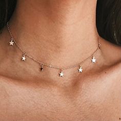 Stars Choker Necklace New In Package Boutique Item Gold Tone Length: 14” Delicate Choker Necklace, Star Choker, Charm Choker Necklace, Star Charm Necklace, Star Pendant Necklace, Gold Jewelry Necklace, Star Jewelry, Chain Choker Necklace, Stone Pendant Necklace