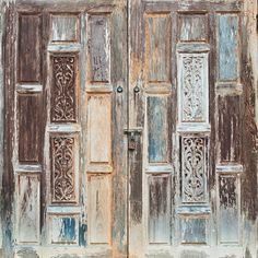 Vintage Wood Doors - HSD Photography Backdrops Doors Photography, Door Backdrops, Old Wood Doors, Rustic Photography, Haunted Dollhouse, Gorgeous Doors, Diy Entryway, Beautiful Cottages, Tree Houses