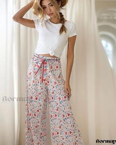 Bormay - Nox Loose Print Wide Leg Pants with a Fashionable Waist Belt Jumpsuit Outfit Casual, Styling Wide Leg Pants, Floral Print Jumpsuit, Body Suit With Shorts, Jumpsuit Outfit, Printed Wide Leg Pants, Tie Waist Dress, Belt Design, Floral Print Maxi Dress