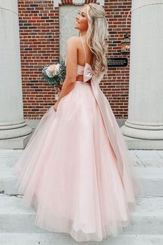 Back Prom Dress, Tulle Material, Quince Ideas, Preppy Stuff, Fashion Vocabulary, Pink Prom, Cute Prom Dresses, Pretty Prom Dresses, Prom Outfits