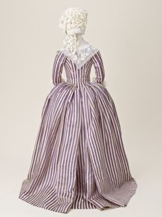 Purple striped silk robe à l’anglaise (back), French, 1785-90. Roccoco Dress, 1780s Dress, Rococo Era, Scarlet Pimpernel, English Dress