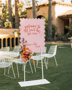 a sign that says you're welcome to the bride and groom