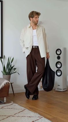 Quiet Luxury Men Outfit, Quiet Luxury Outfit Men, Brown Slacks Outfit, Quiet Luxury Men, Brown Jeans Outfit, Brown Pants Men, Slacks Outfit, Baggy Pants Outfit, Brown Pants Outfit