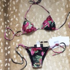 Yes, This Bikini Is Awesome. Gorgeous Tropical Print With Fantastic Beading On The Top And Front Of The Bottom. This Bikini Is From The Hottest Swimsuit Designer In Brazil. Removable Pads Through Small Openings At The Bottom Of Each Cup. New With All Tags, Plastic Case And Sanitary Liner Attached. 00s Swimsuit, 2000 Swimsuit, 2000s Swimsuit, 2000s Bikinis, Trashy Y2k Swimsuit, Early 2000 Bikinis, Adriana Degreas, Swimsuits Outfits, Swimsuits Hot