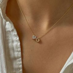 Minimal Gold Jewelry, Initial Heart Necklace, Gold Pendent, Neck Pieces Jewelry, Pretty Jewelry Necklaces, Necklace For Girlfriend, Gold Rings Fashion, Fancy Jewelry