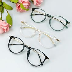 Makeup With Glasses, Beautiful Eyeshadow, Glasses Collection, Loose Setting Powder, Supreme Wallpaper, Glasses Makeup, Eyeliner Styles, White Eyeliner